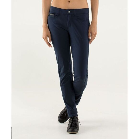 Lululemon Urbanite Pant, Inkwell, Sz 6, GUC - Picture 5 of 11